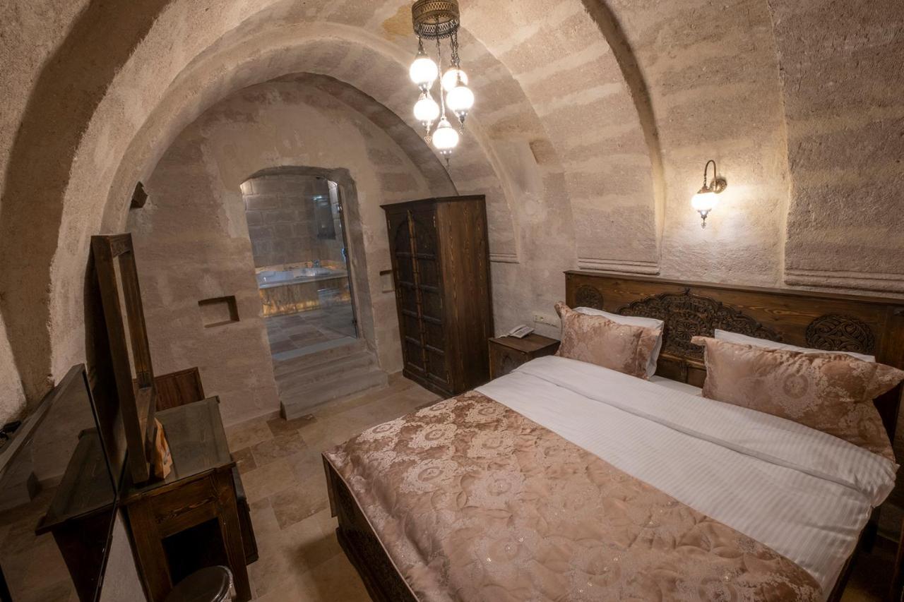 Underground Cave Suites Hotel Гьореме Екстер'єр фото