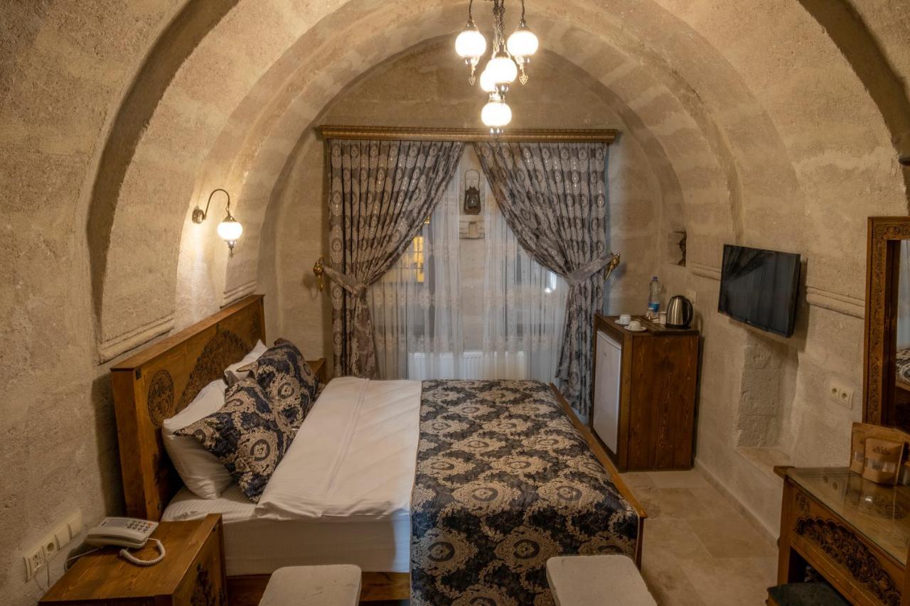 Underground Cave Suites Hotel Гьореме Екстер'єр фото
