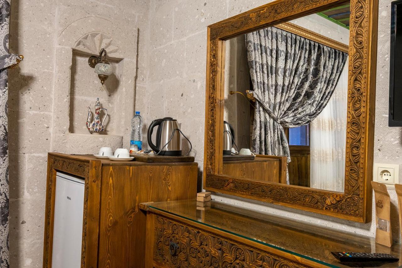 Underground Cave Suites Hotel Гьореме Екстер'єр фото