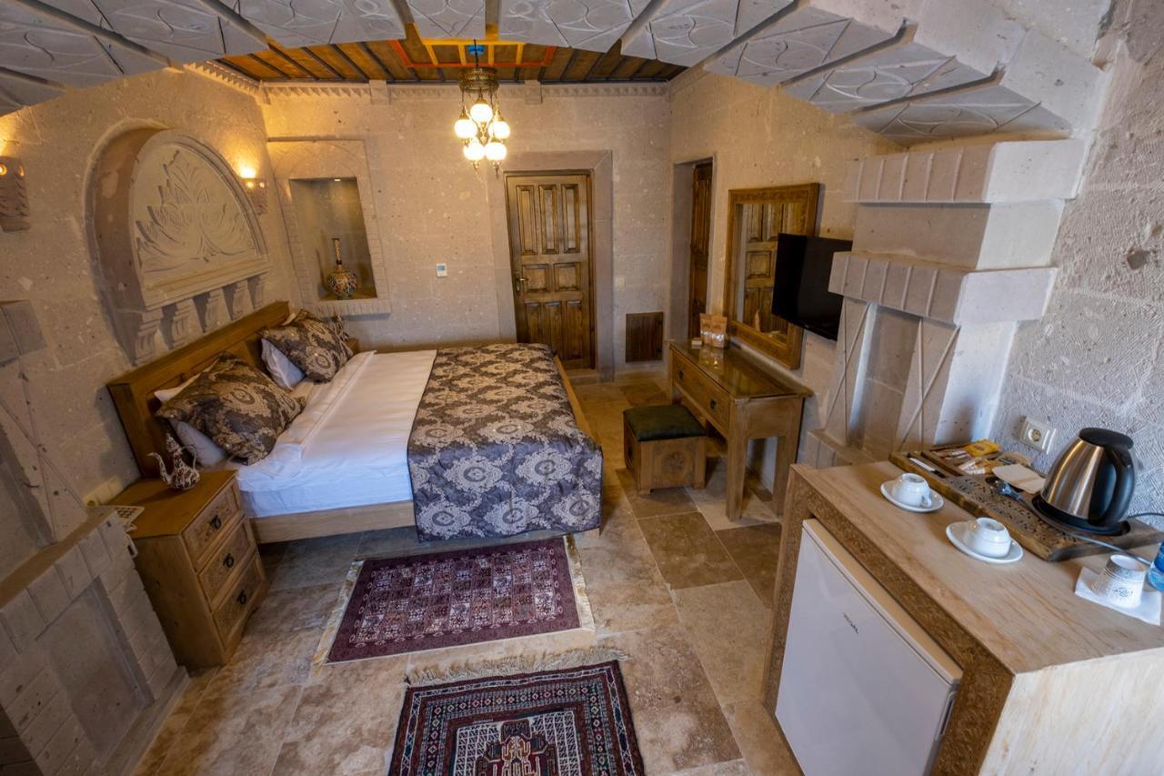 Underground Cave Suites Hotel Гьореме Екстер'єр фото